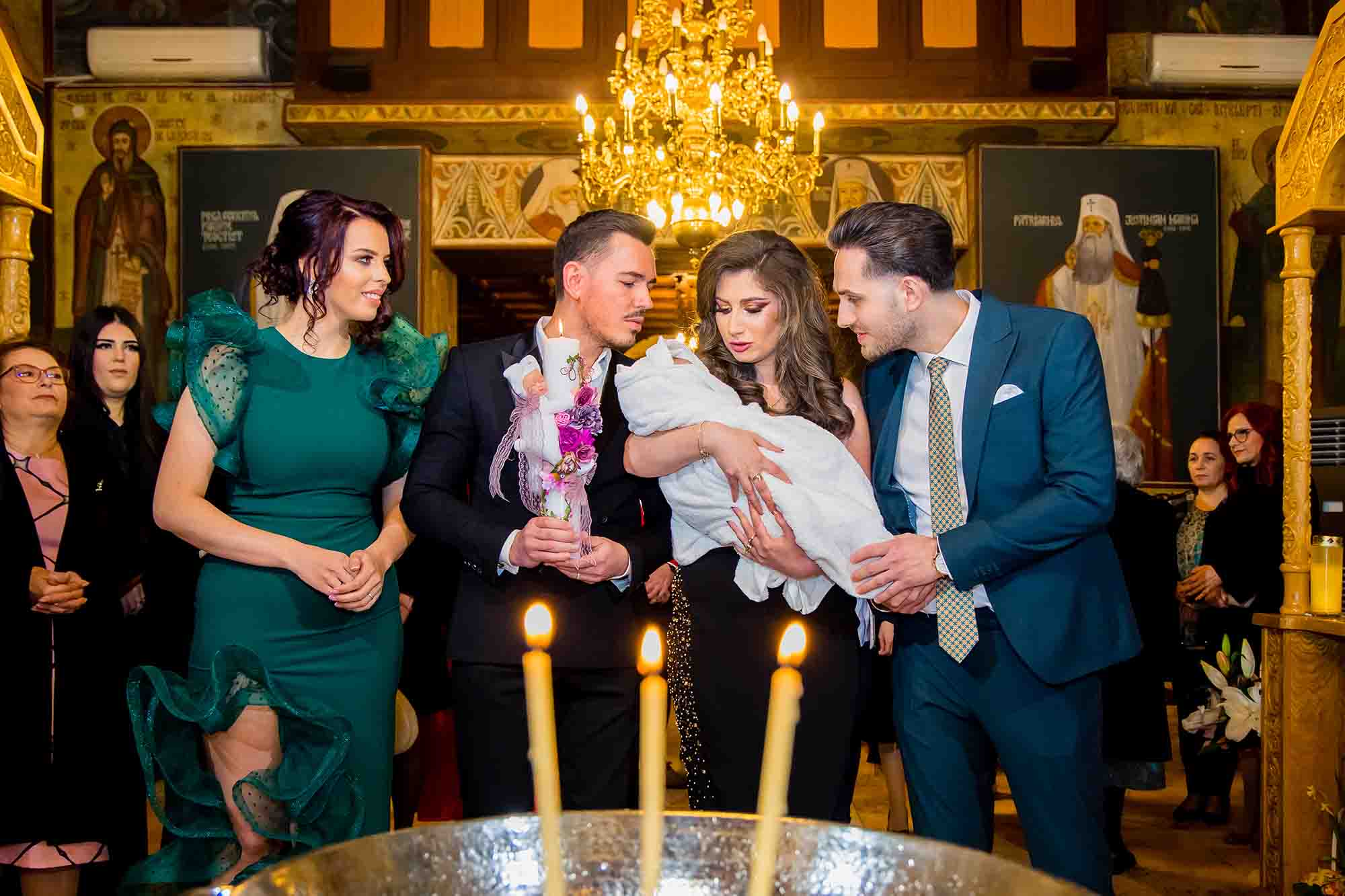 parinti si nasi la botez in biserica in bucuresti